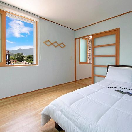 Samcheok Sol Beach Pension Ngoại thất bức ảnh