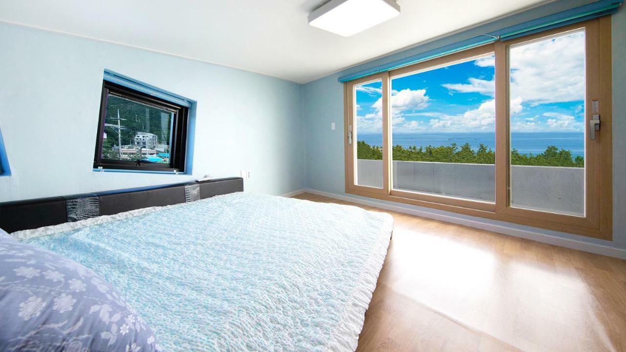 Samcheok Sol Beach Pension Ngoại thất bức ảnh