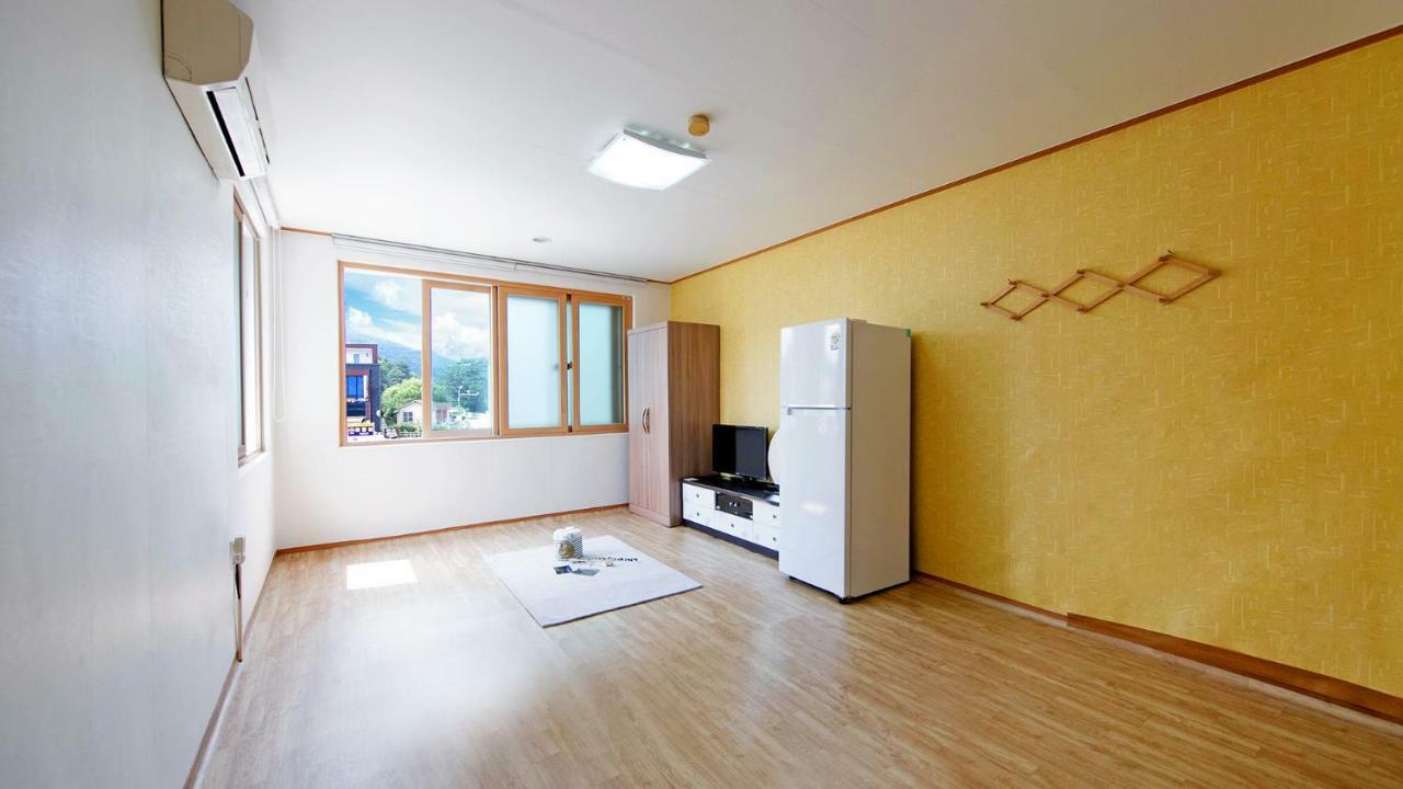 Samcheok Sol Beach Pension Ngoại thất bức ảnh